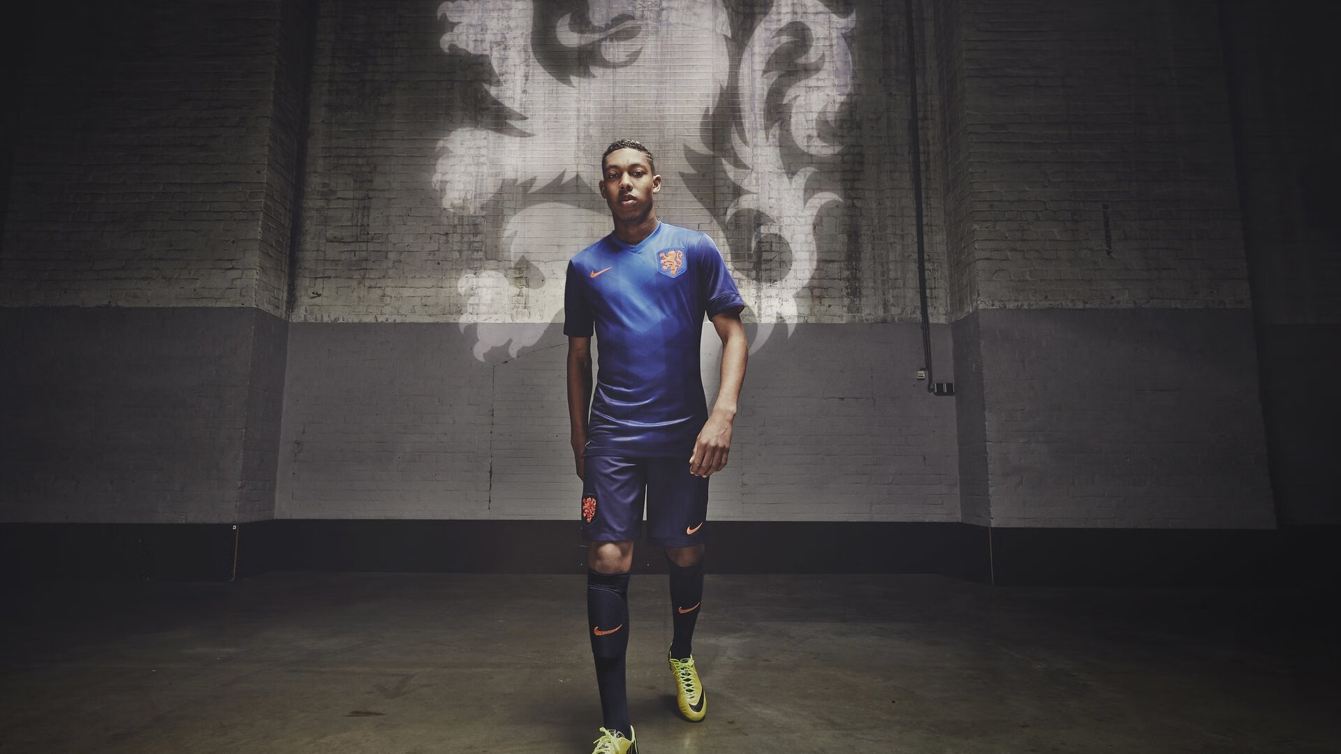 自然探险穿越赛，野外求生挑战极限技巧，野外探险节目综艺